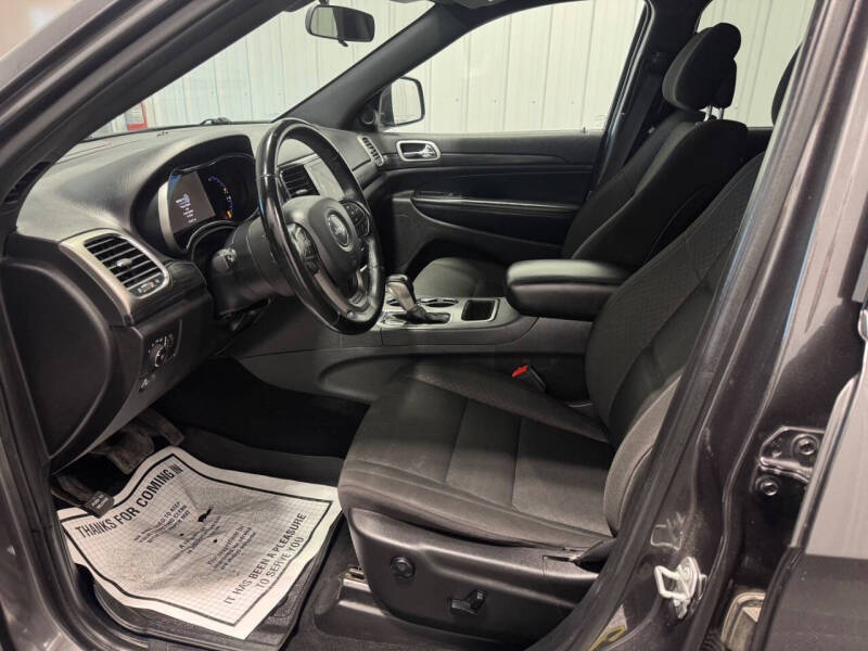 2020 Jeep Grand Cherokee Laredo E