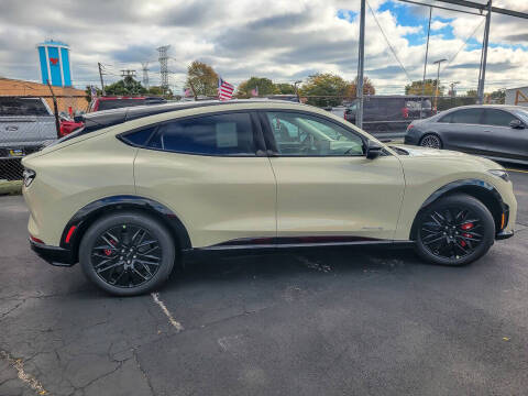 2025 Ford Mustang Mach-E Premium