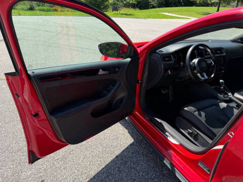 2017 Volkswagen Jetta 2.0T GLI