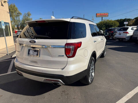 2017 Ford Explorer Platinum