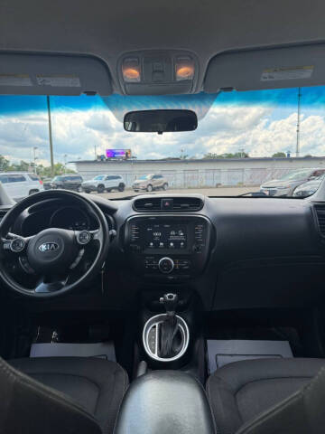 2019 Kia Soul +