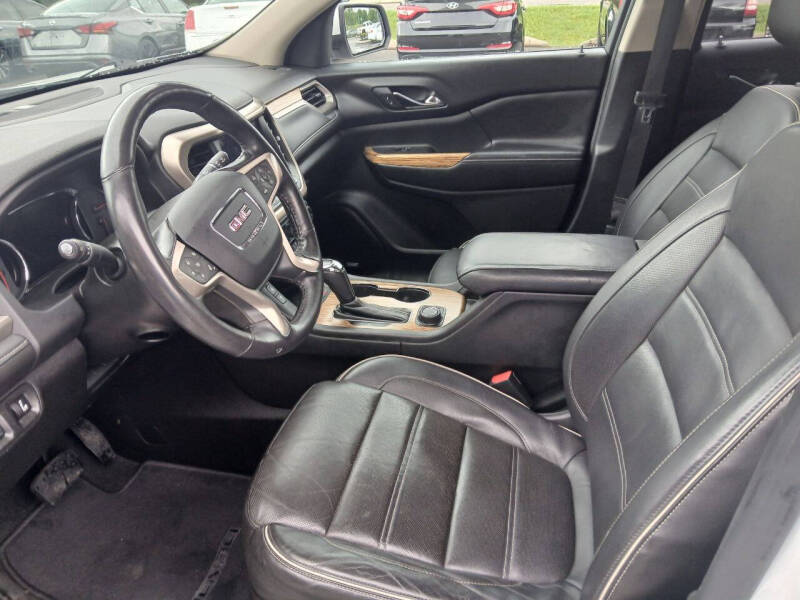 2017 GMC Acadia Denali