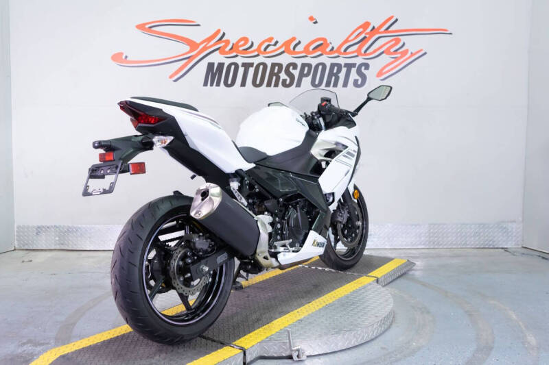 2023 Kawasaki Ninja 400 ABS