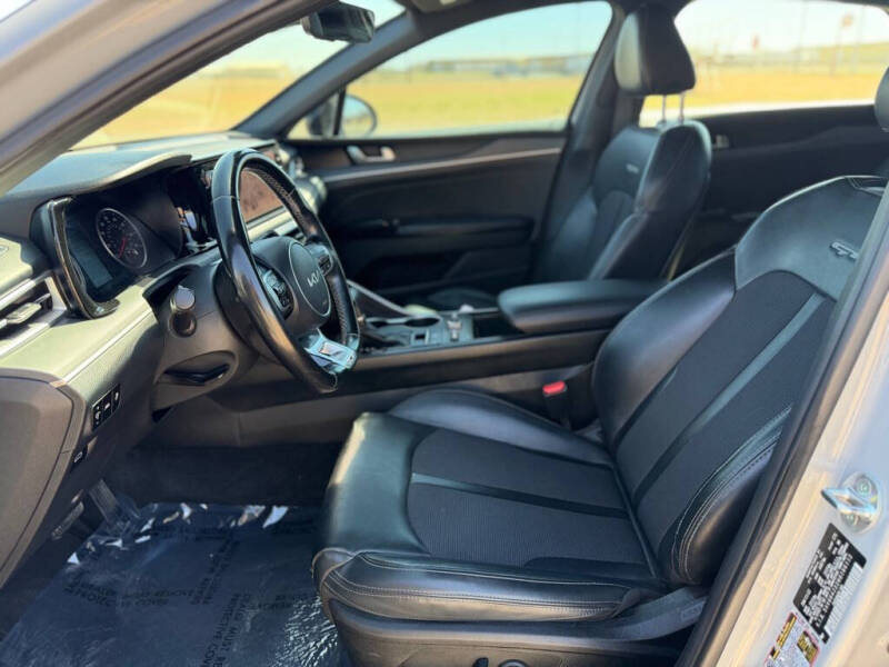 2022 Kia K5
