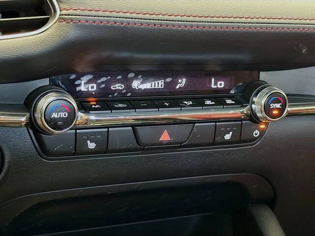 2025 Mazda Mazda3 Hatchback 2.5 S Carbon Edition