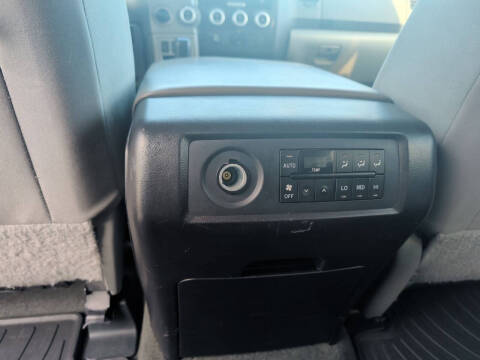 2015 Toyota Sequoia SR5