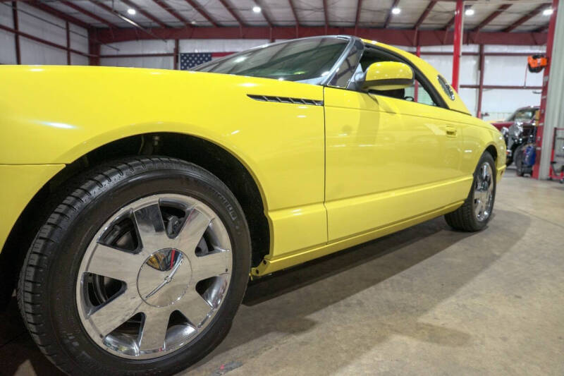 2002 Ford Thunderbird Deluxe