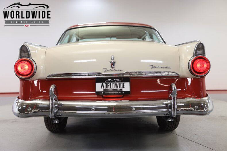 1955 Ford Crown Victoria