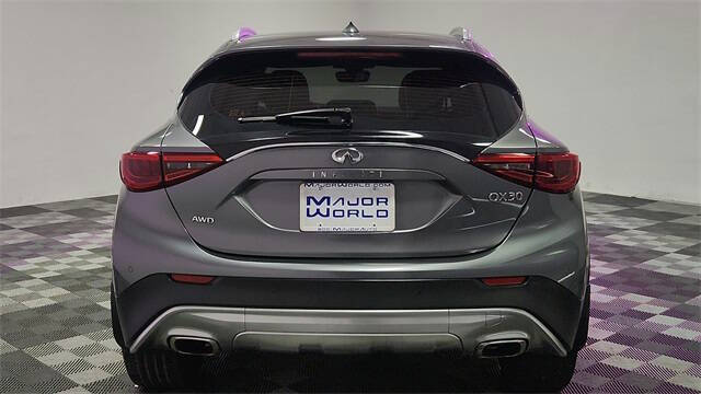2018 Infiniti QX30 Essential