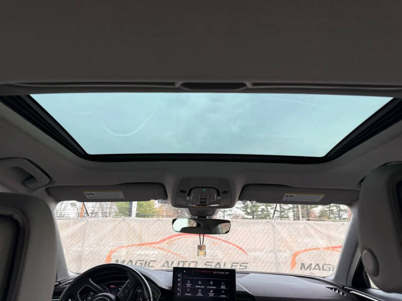 2021 Audi A4 quattro Premium 40 TFSI