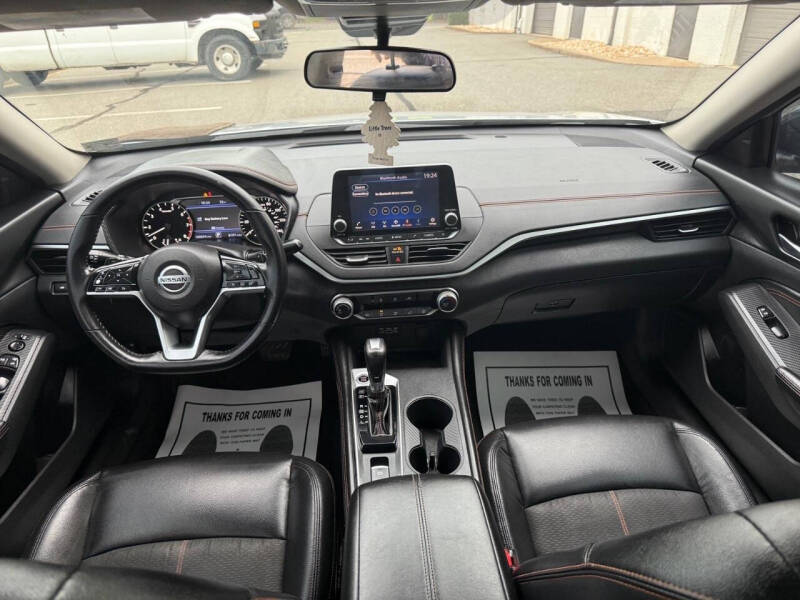 2020 Nissan Altima 2.5 SR