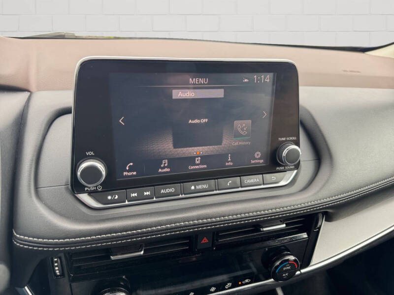 2022 Nissan Rogue SV