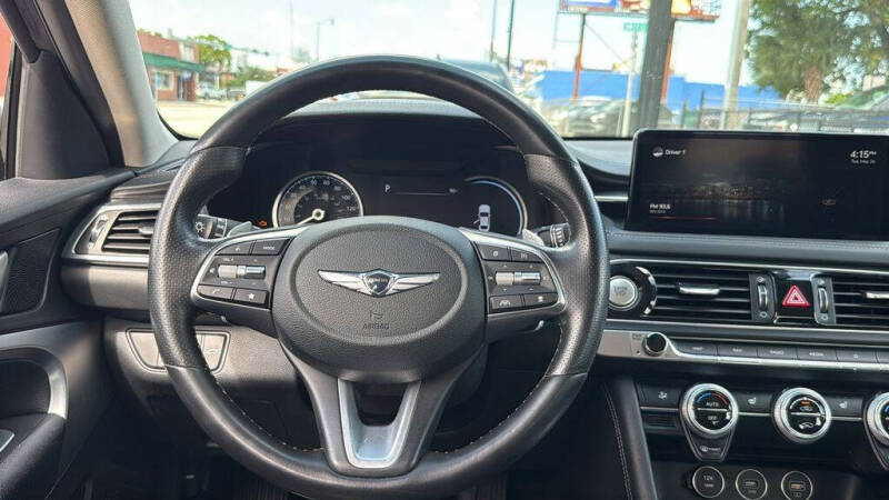 2022 Genesis G70