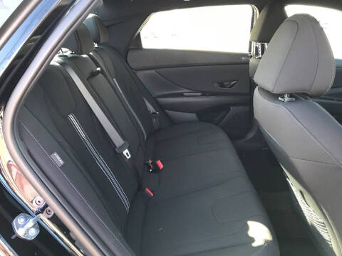 2026 Hyundai Elantra SEL Sport Premium