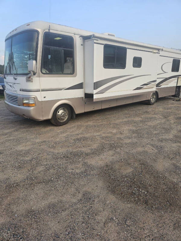 1999 Ford Motorhome Chassis for sale at D & T AUTO INC in Columbus MN