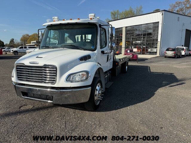2017 Freightliner M2 106