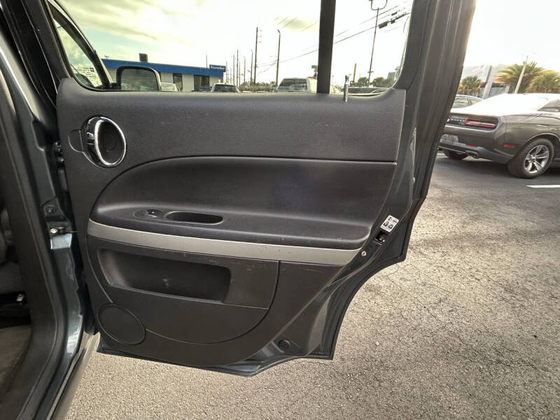 2011 Chevrolet HHR LT