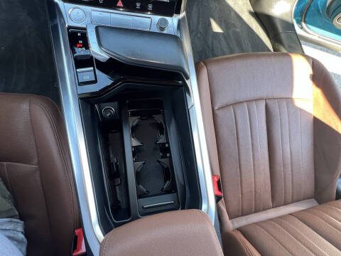 2019 Audi e-tron quattro Premium Plus