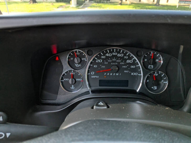 2023 Chevrolet Express 2500