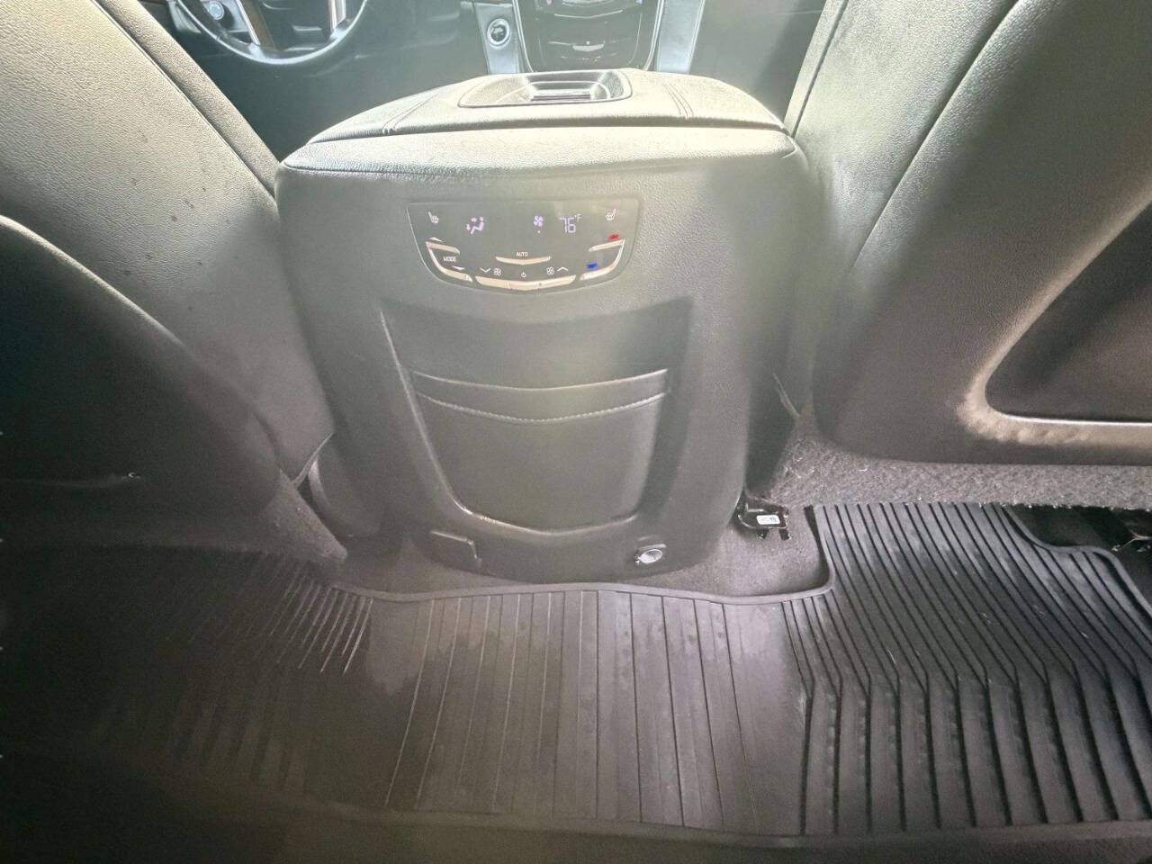 CadillacEscalade ESV28