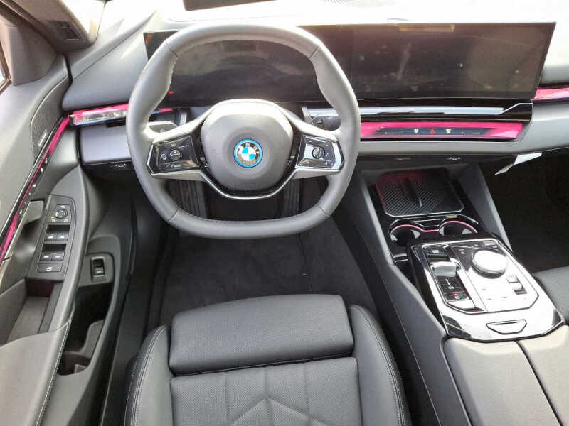 2024 BMW i5 eDrive40