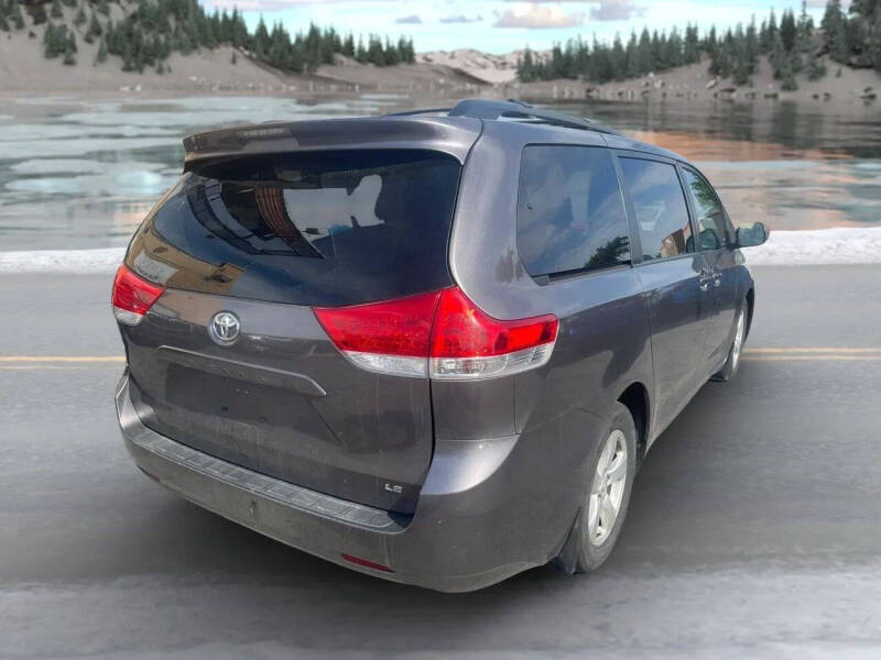 2014 Toyota Sienna