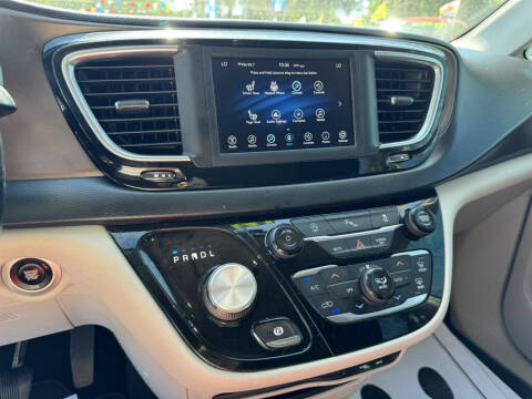 2019 Chrysler Pacifica Touring L
