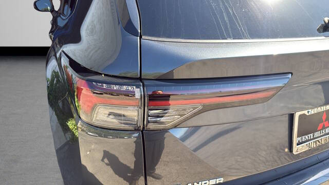 2026 Mitsubishi Outlander PHEV SE