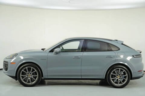 2024 Porsche Cayenne Turbo E-Hybrid Coupe