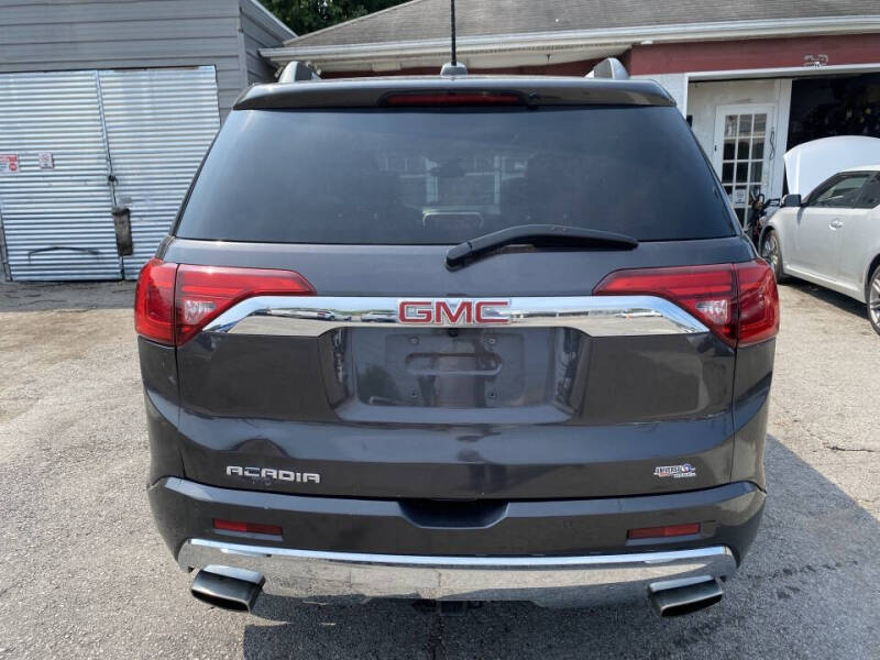 2017 GMC Acadia Denali