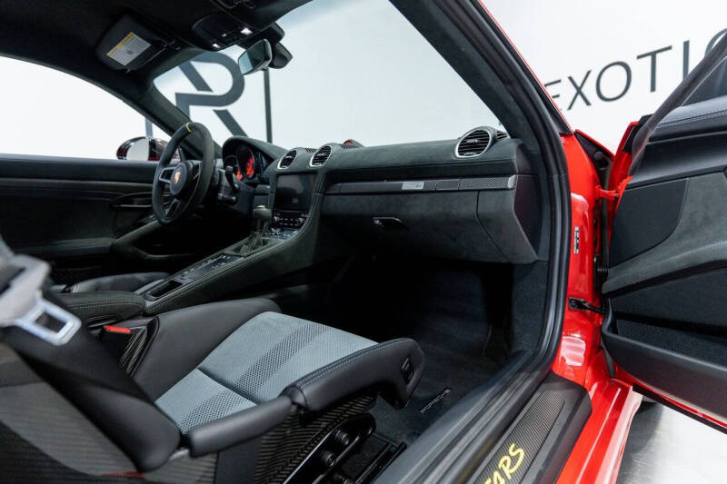 2024 Porsche 718 Cayman GT4 RS