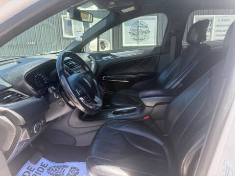 2017 Lincoln MKC Select