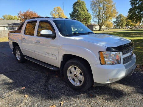 2011 Chevrolet Avalanche for sale at Tremont Car Connection Inc. in Tremont IL