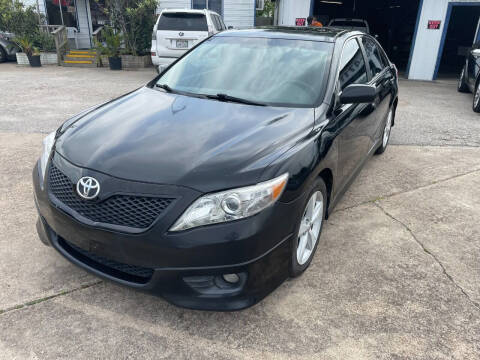 2011 Toyota Camry for sale at AMERICAN AUTO COMPANY in Beaumont TX