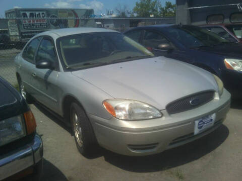 2005 Ford Taurus for sale at New Start Motors LLC - Crawfordsville in Crawfordsville IN