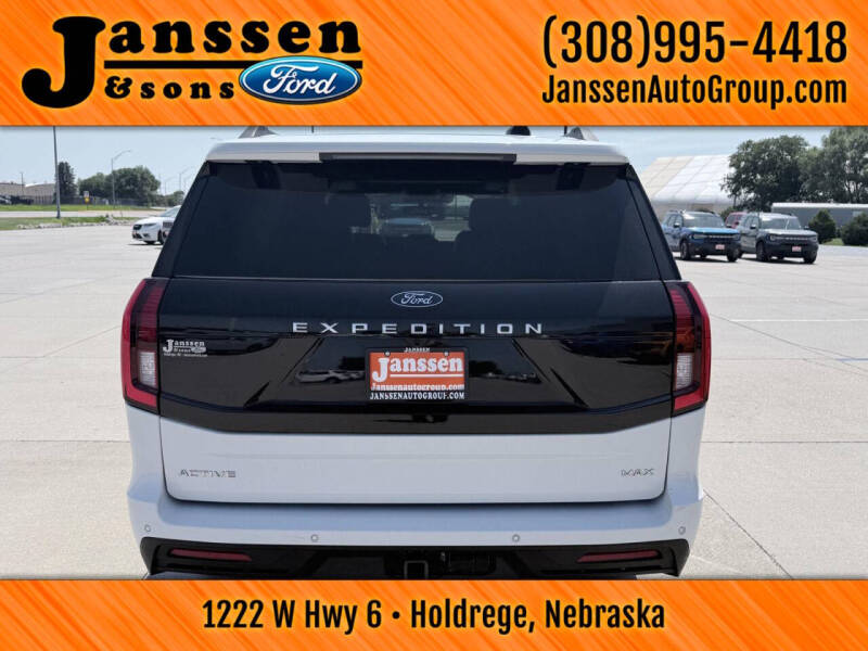 2025 Ford Expedition MAX Active