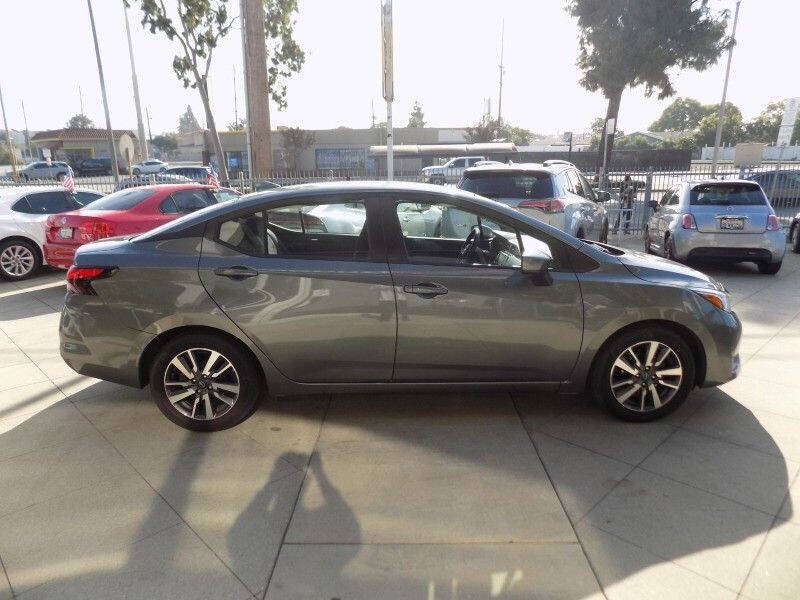 2023 Nissan Versa SV
