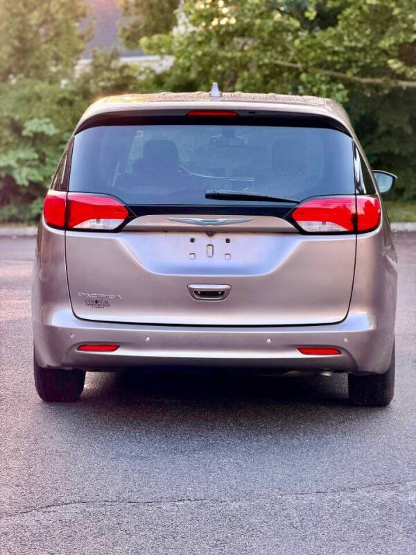 2017 Chrysler Pacifica Touring