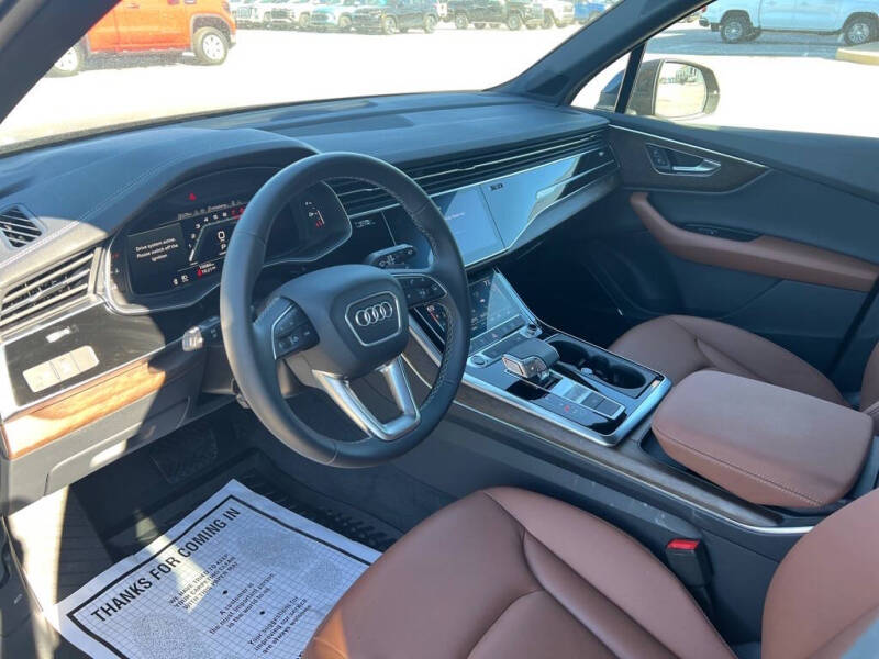 2025 Audi Q7 quattro Premium 45 TFSI