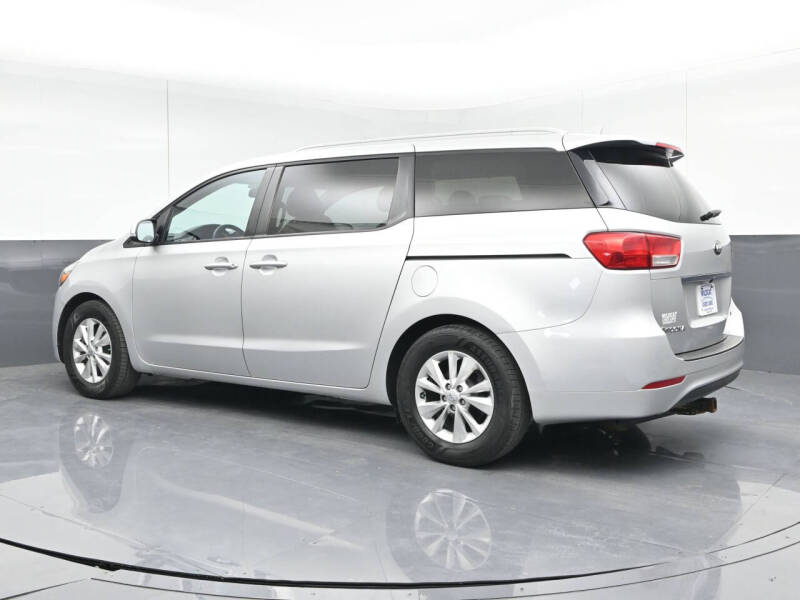 2015 Kia Sedona LX