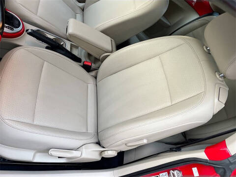 2019 Volkswagen Beetle 2.0T SE