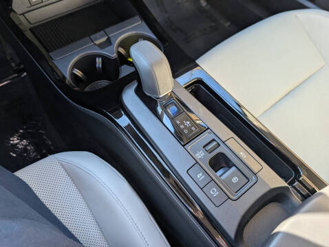 2024 Toyota Prius XLE