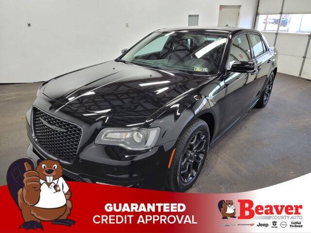 2023 Chrysler 300 Touring L