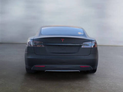 2015 Tesla Model S