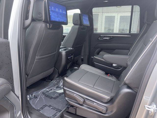 2025 Chevrolet Suburban Premier