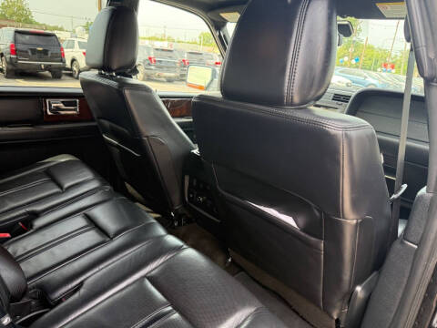 2016 Lincoln Navigator Select