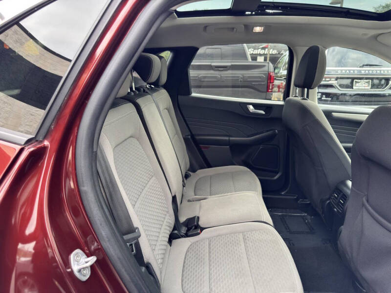 2021 Ford Escape SE