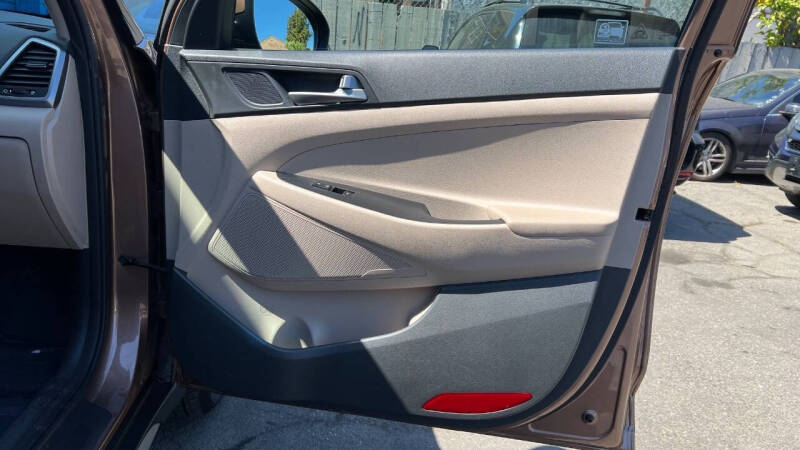 2017 Hyundai Tucson SE Plus