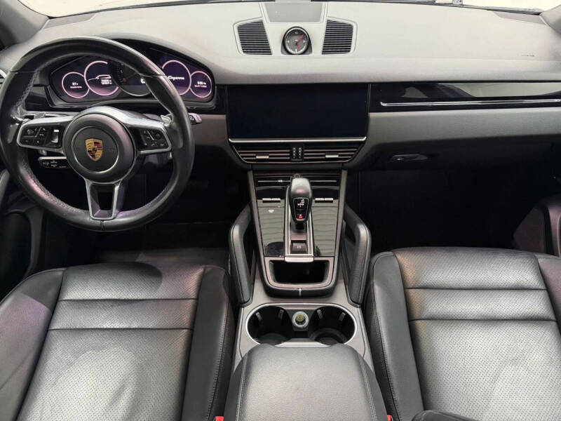 2022 Porsche Cayenne