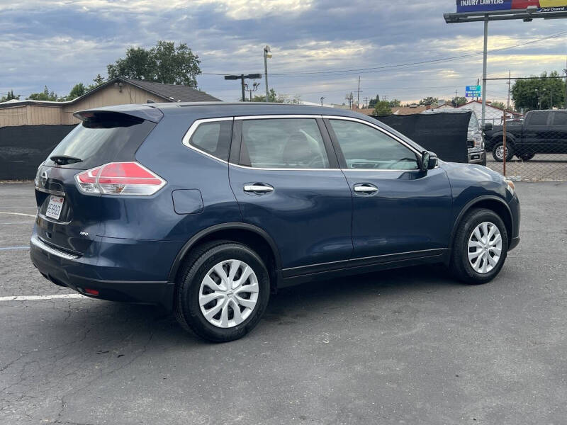 2015 Nissan Rogue S